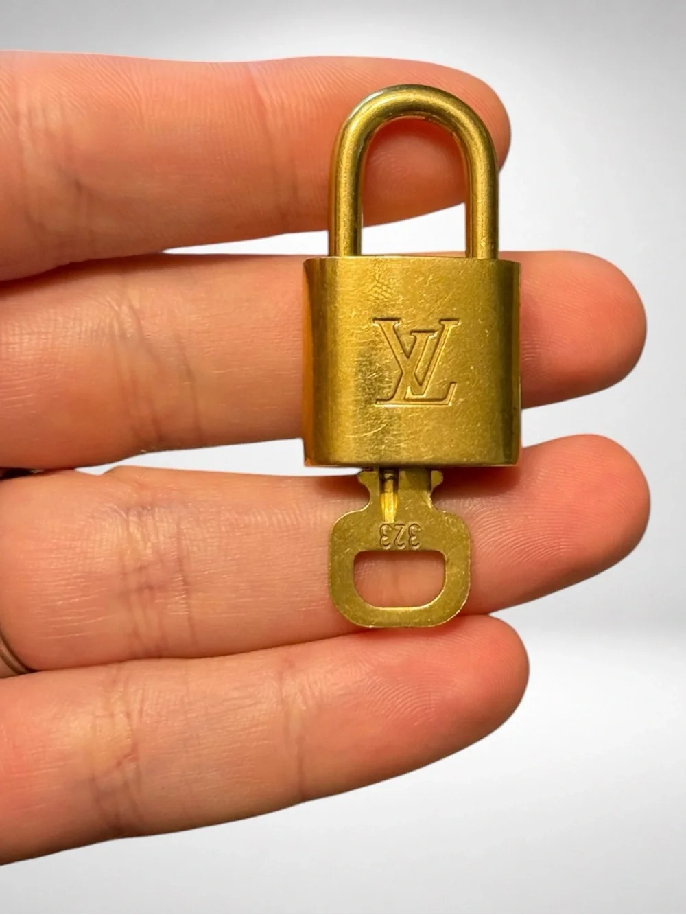 Louis Vuitton louis vuitton